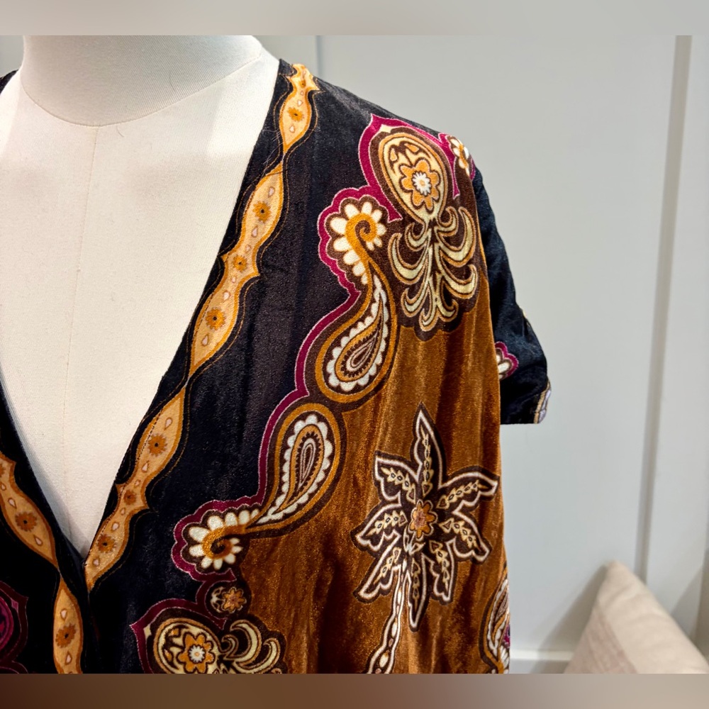 FARM Rio Multicolor Paisley Blouse - Picture 4 of 9